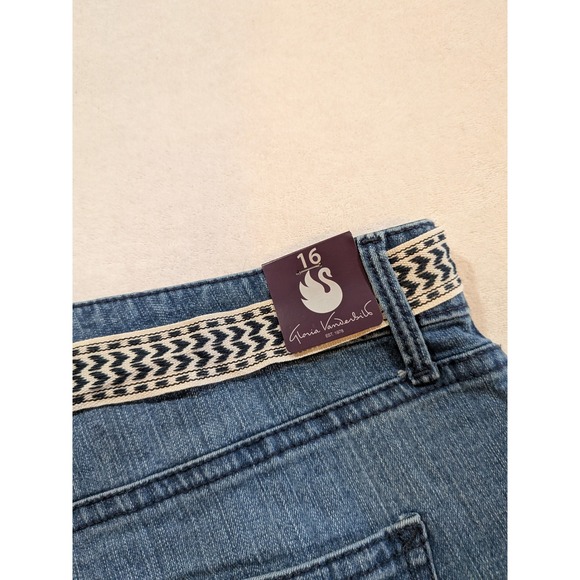 Gloria Vanderbilt MA Belted Bermuda Shorts Medium Wash Denim Women's Size 16 - Picture 7 of 7